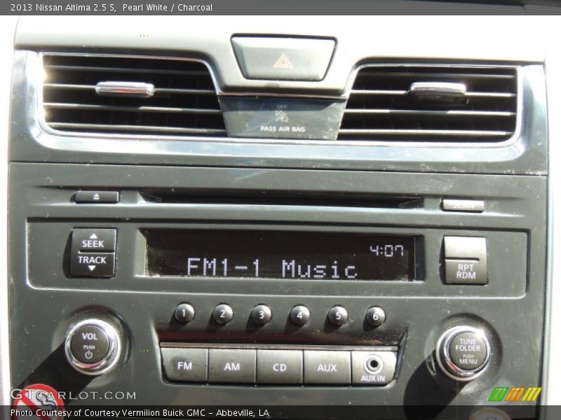 Pearl White / Charcoal 2013 Nissan Altima 2.5 S