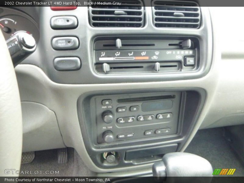 Black / Medium Gray 2002 Chevrolet Tracker LT 4WD Hard Top