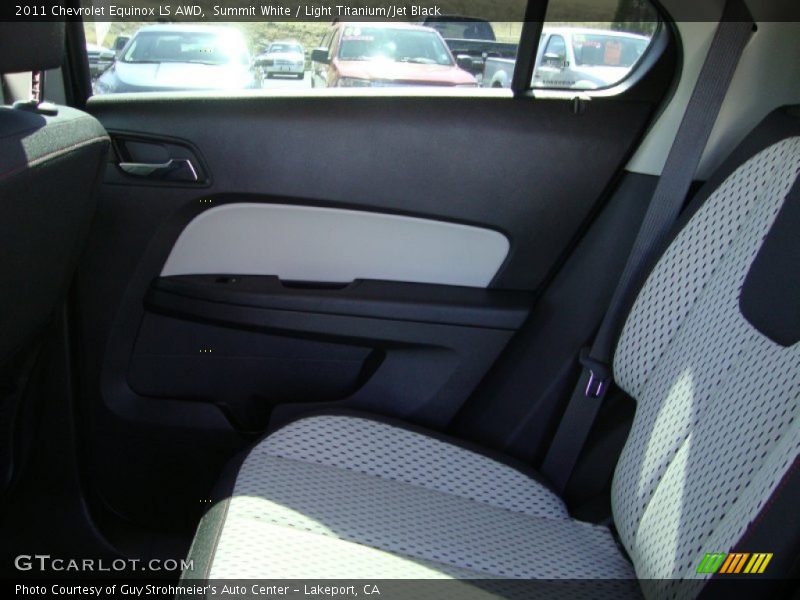Summit White / Light Titanium/Jet Black 2011 Chevrolet Equinox LS AWD
