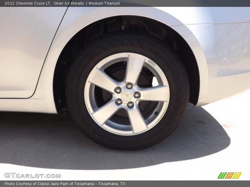 Silver Ice Metallic / Medium Titanium 2012 Chevrolet Cruze LT