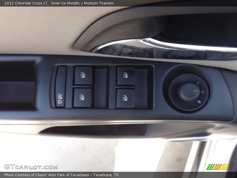 Silver Ice Metallic / Medium Titanium 2012 Chevrolet Cruze LT
