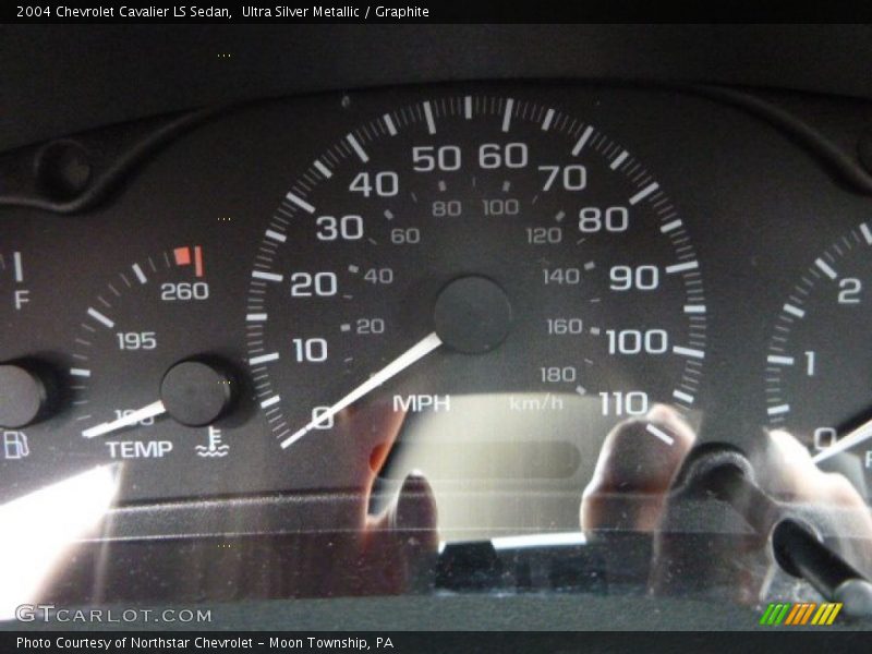 Ultra Silver Metallic / Graphite 2004 Chevrolet Cavalier LS Sedan