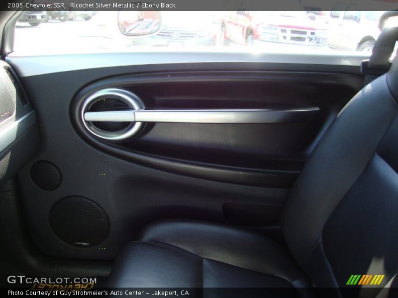 Ricochet Silver Metallic / Ebony Black 2005 Chevrolet SSR