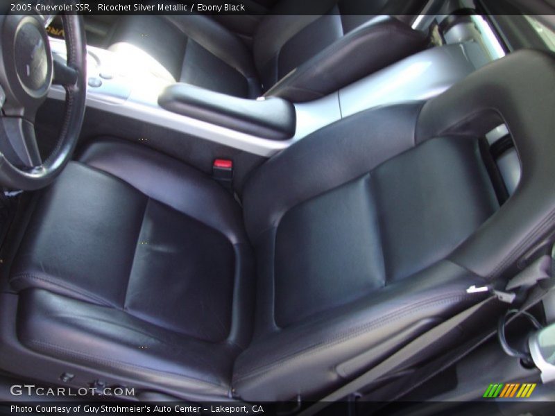 Front Seat of 2005 SSR 