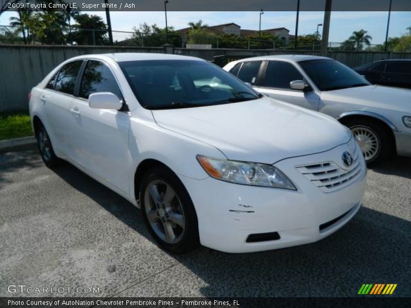 Super White / Ash 2009 Toyota Camry LE