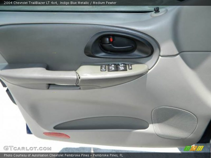 Indigo Blue Metallic / Medium Pewter 2004 Chevrolet TrailBlazer LT 4x4