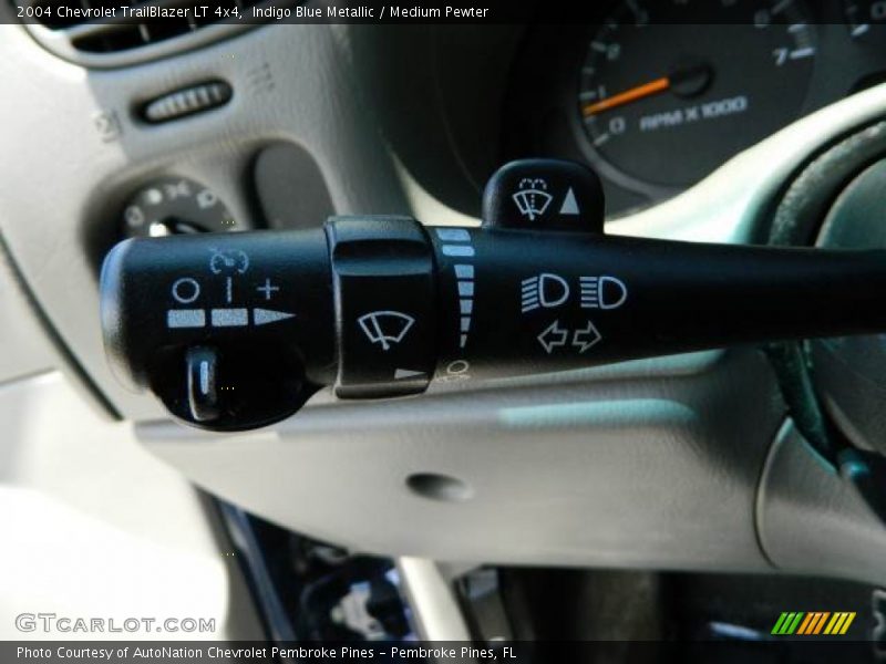 Indigo Blue Metallic / Medium Pewter 2004 Chevrolet TrailBlazer LT 4x4