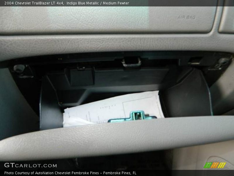 Indigo Blue Metallic / Medium Pewter 2004 Chevrolet TrailBlazer LT 4x4