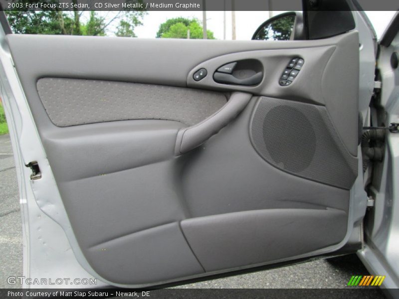 CD Silver Metallic / Medium Graphite 2003 Ford Focus ZTS Sedan