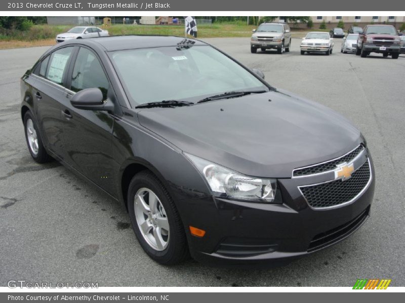 Tungsten Metallic / Jet Black 2013 Chevrolet Cruze LT