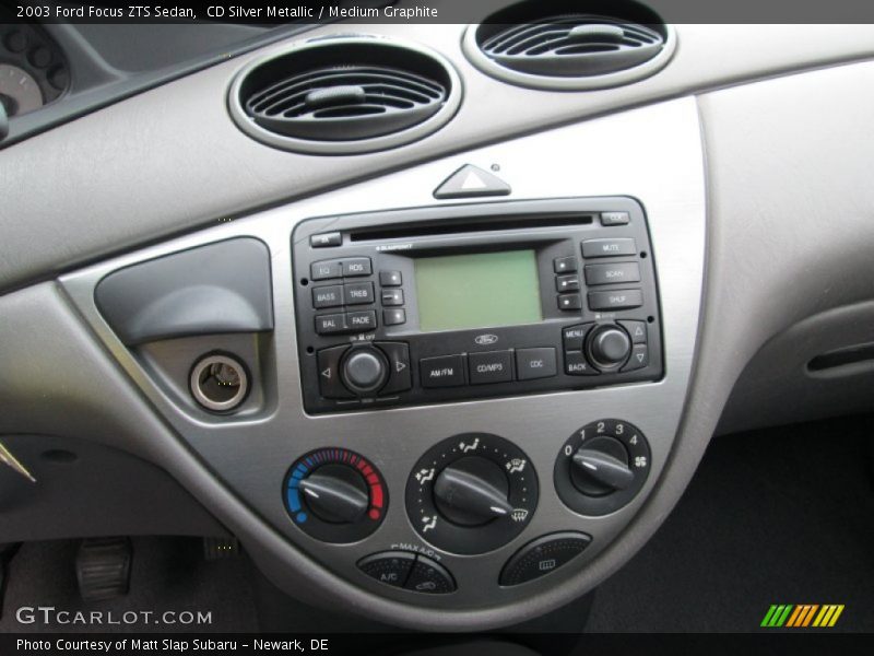 CD Silver Metallic / Medium Graphite 2003 Ford Focus ZTS Sedan