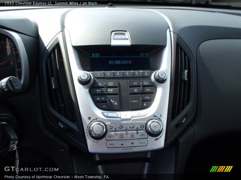 Summit White / Jet Black 2013 Chevrolet Equinox LS