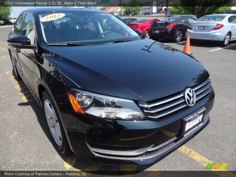 Black / Titan Black 2012 Volkswagen Passat 2.5L SE