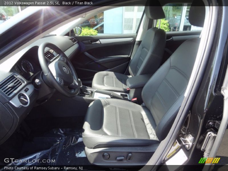 Black / Titan Black 2012 Volkswagen Passat 2.5L SE