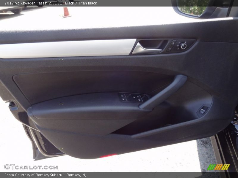 Black / Titan Black 2012 Volkswagen Passat 2.5L SE