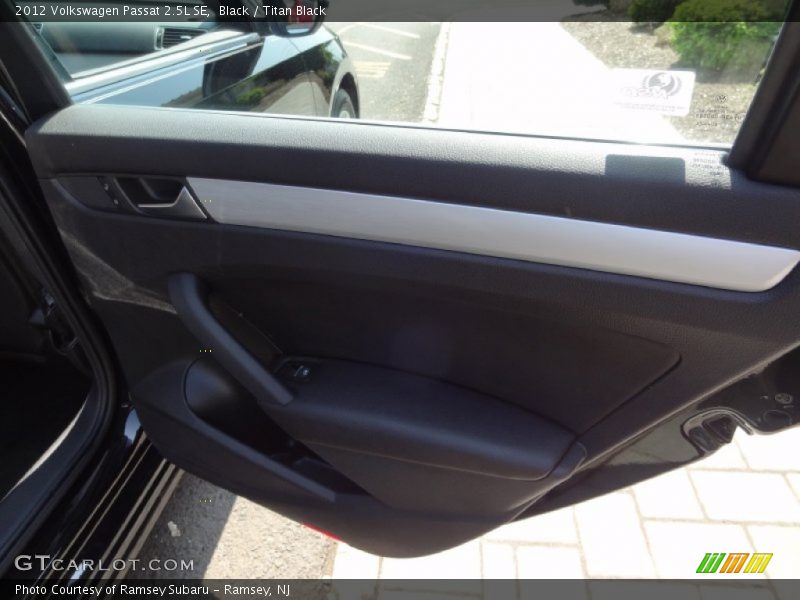 Black / Titan Black 2012 Volkswagen Passat 2.5L SE