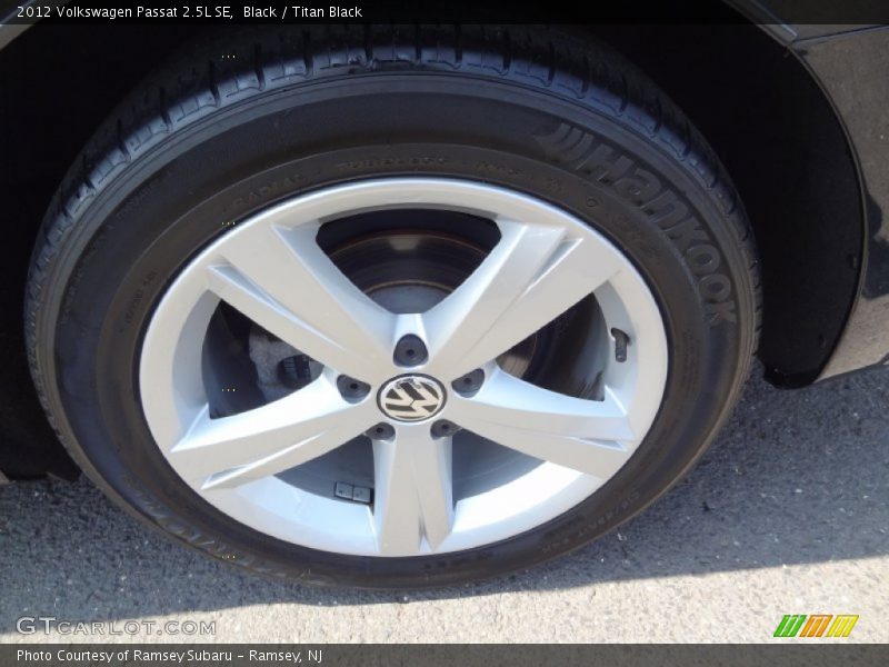 Black / Titan Black 2012 Volkswagen Passat 2.5L SE