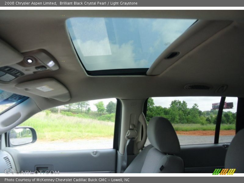 Brilliant Black Crystal Pearl / Light Graystone 2008 Chrysler Aspen Limited