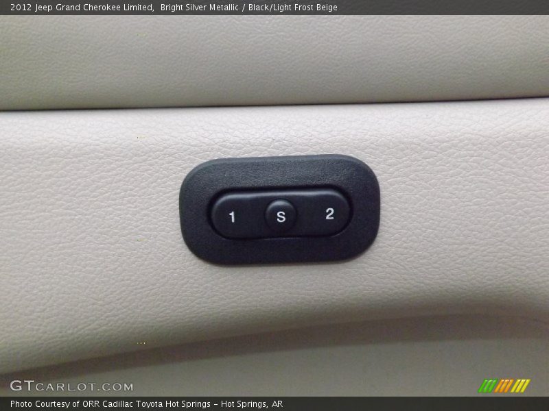 Bright Silver Metallic / Black/Light Frost Beige 2012 Jeep Grand Cherokee Limited