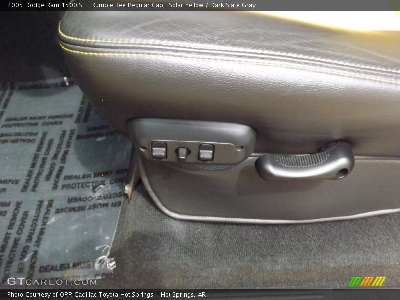 Controls of 2005 Ram 1500 SLT Rumble Bee Regular Cab