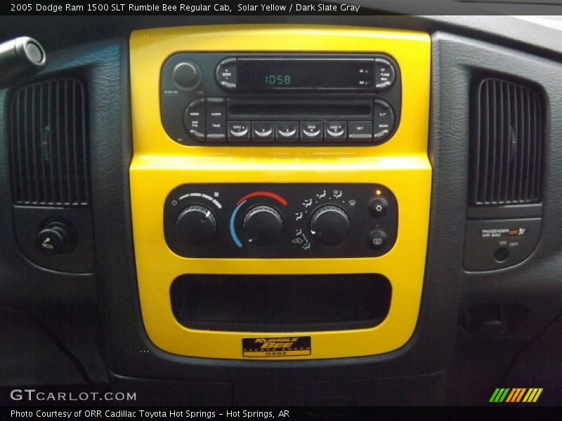Controls of 2005 Ram 1500 SLT Rumble Bee Regular Cab
