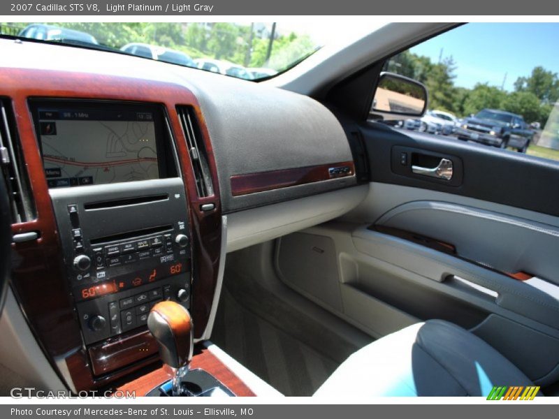 Light Platinum / Light Gray 2007 Cadillac STS V8