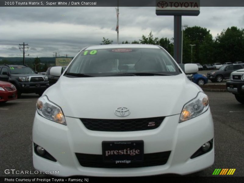 Super White / Dark Charcoal 2010 Toyota Matrix S