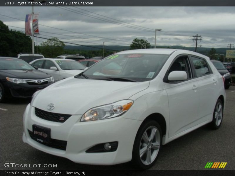 Super White / Dark Charcoal 2010 Toyota Matrix S