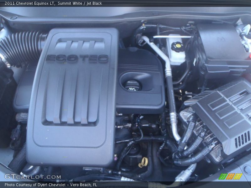 Summit White / Jet Black 2011 Chevrolet Equinox LT