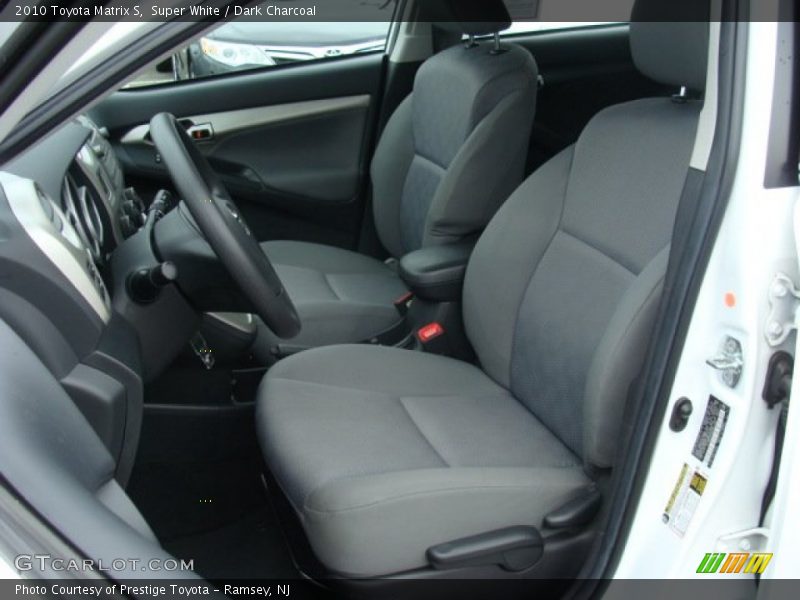 Super White / Dark Charcoal 2010 Toyota Matrix S