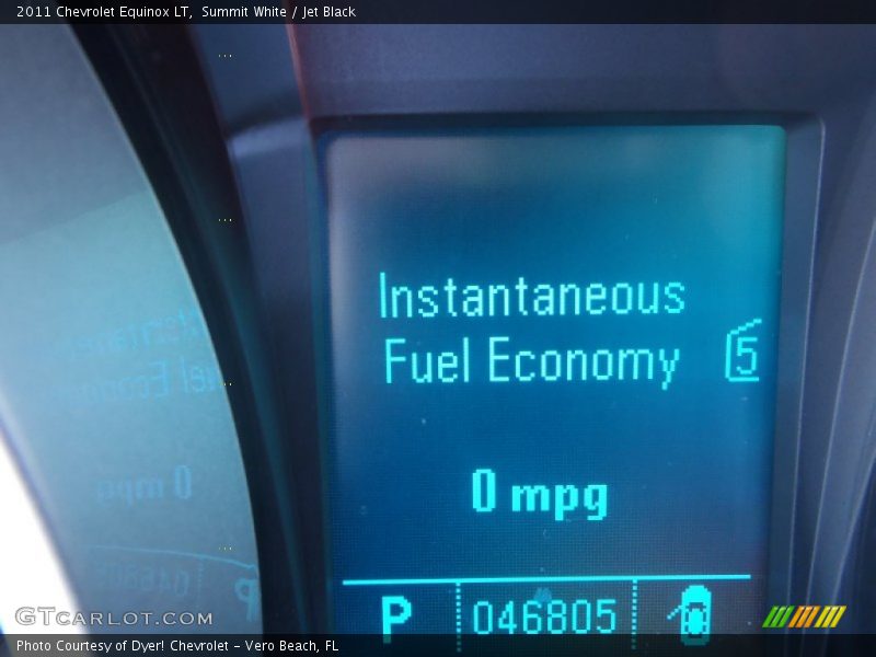 Summit White / Jet Black 2011 Chevrolet Equinox LT
