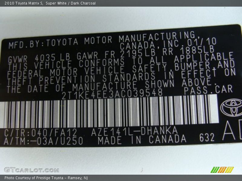 Super White / Dark Charcoal 2010 Toyota Matrix S