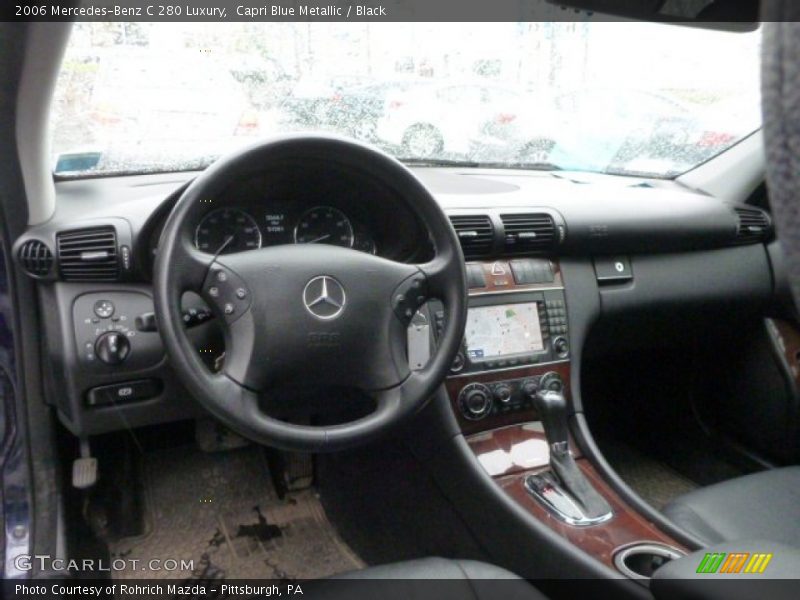 Dashboard of 2006 C 280 Luxury