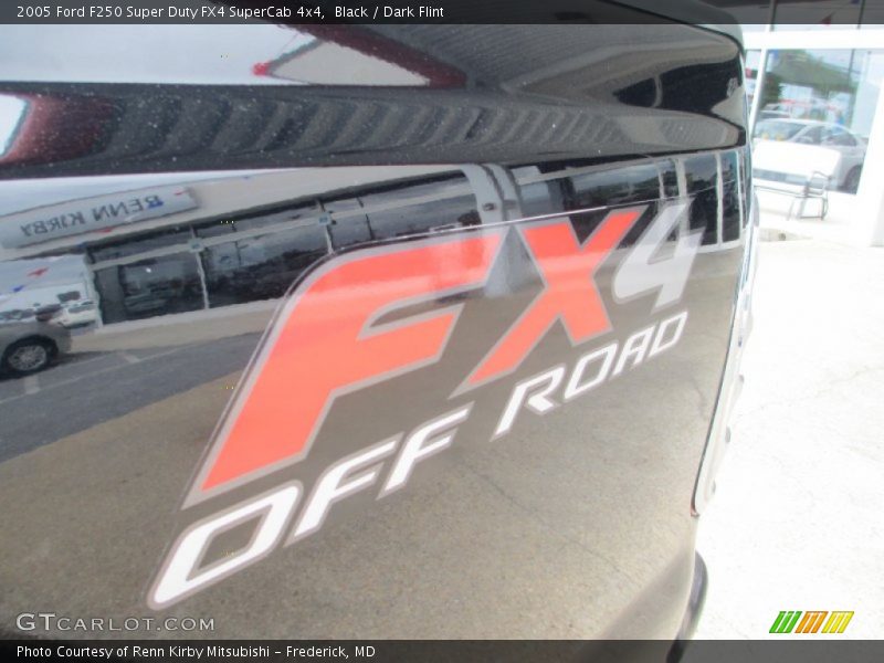 Black / Dark Flint 2005 Ford F250 Super Duty FX4 SuperCab 4x4