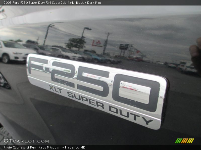  2005 F250 Super Duty FX4 SuperCab 4x4 Logo