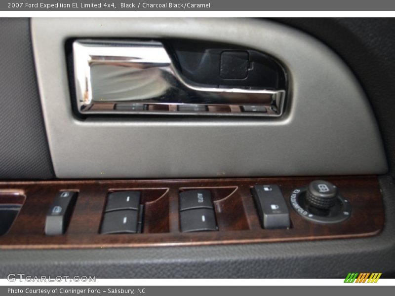 Controls of 2007 Expedition EL Limited 4x4