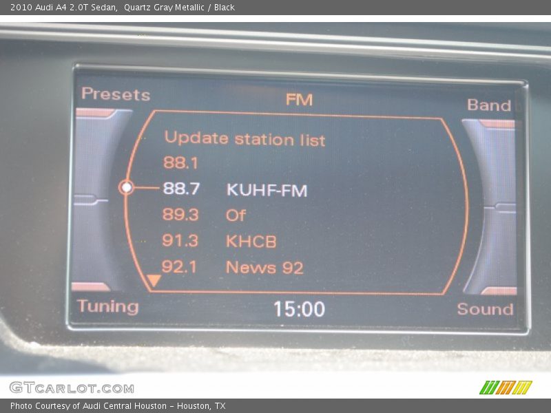 Quartz Gray Metallic / Black 2010 Audi A4 2.0T Sedan