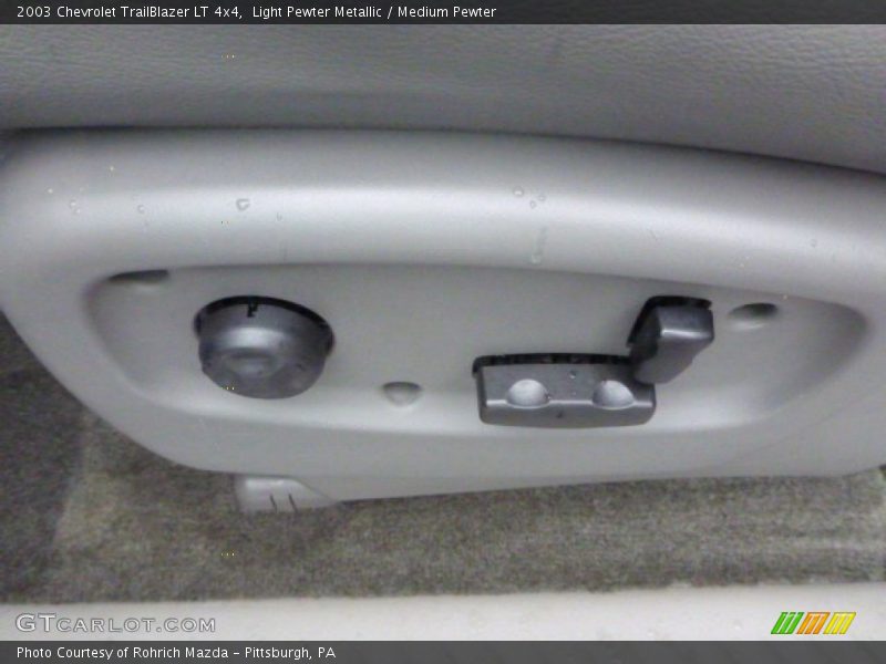 Light Pewter Metallic / Medium Pewter 2003 Chevrolet TrailBlazer LT 4x4
