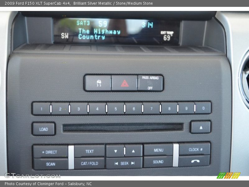 Brilliant Silver Metallic / Stone/Medium Stone 2009 Ford F150 XLT SuperCab 4x4