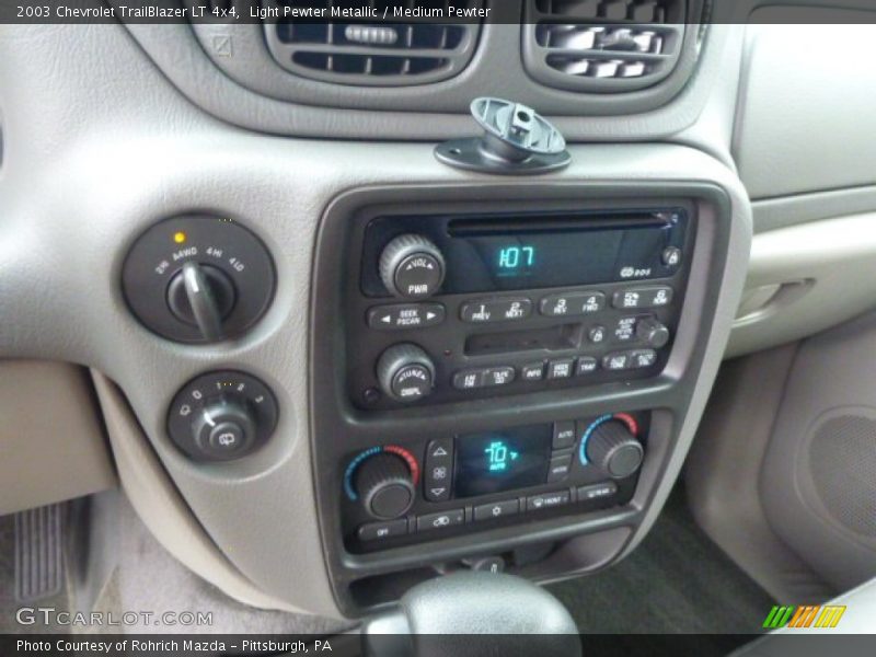 Light Pewter Metallic / Medium Pewter 2003 Chevrolet TrailBlazer LT 4x4