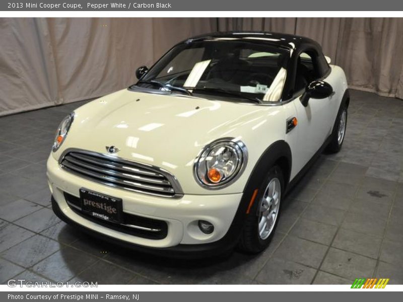 Pepper White / Carbon Black 2013 Mini Cooper Coupe