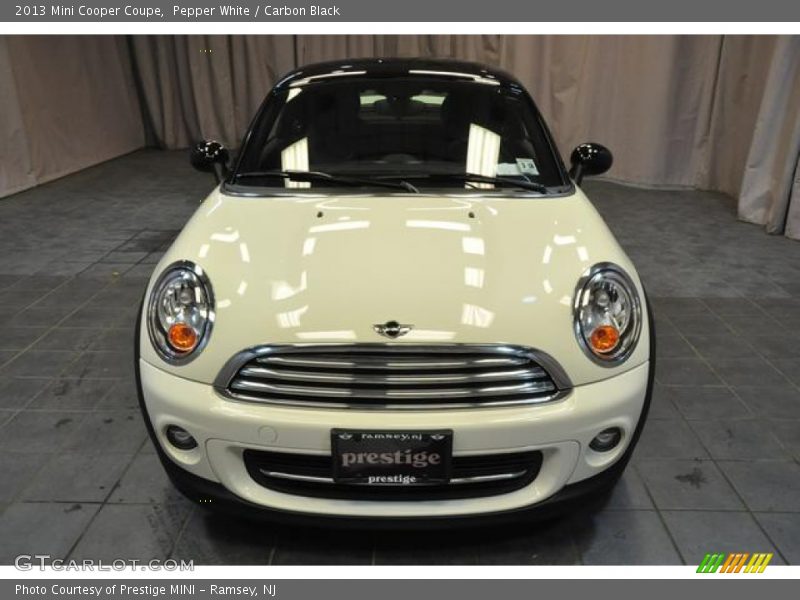 Pepper White / Carbon Black 2013 Mini Cooper Coupe