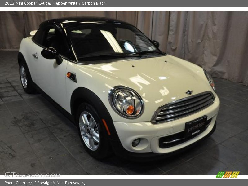 Pepper White / Carbon Black 2013 Mini Cooper Coupe