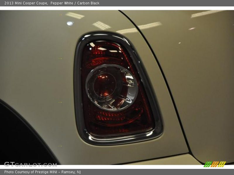 Pepper White / Carbon Black 2013 Mini Cooper Coupe
