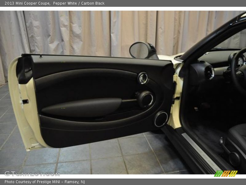 Pepper White / Carbon Black 2013 Mini Cooper Coupe
