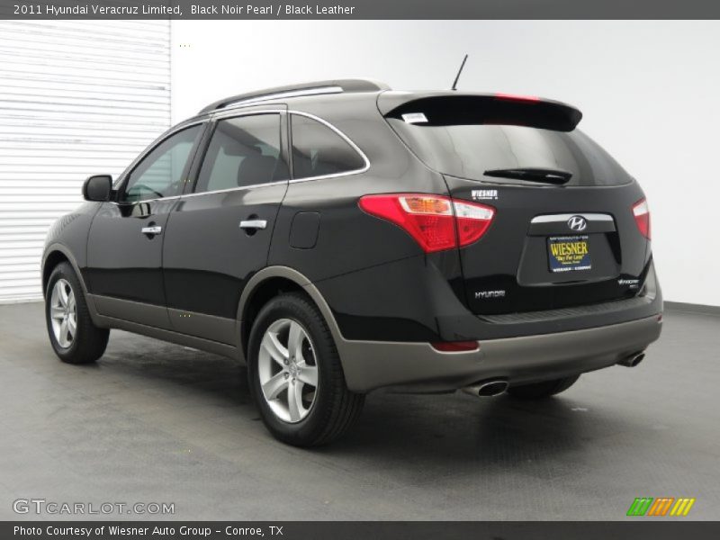 Black Noir Pearl / Black Leather 2011 Hyundai Veracruz Limited