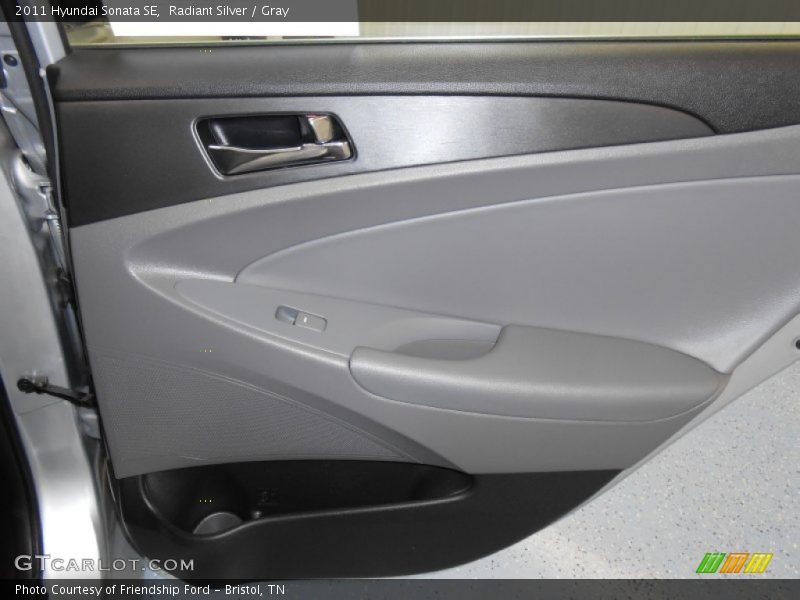 Radiant Silver / Gray 2011 Hyundai Sonata SE