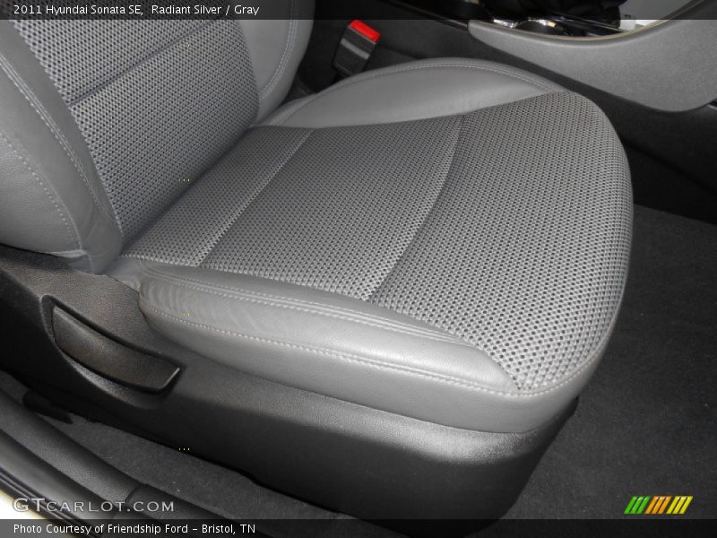 Radiant Silver / Gray 2011 Hyundai Sonata SE