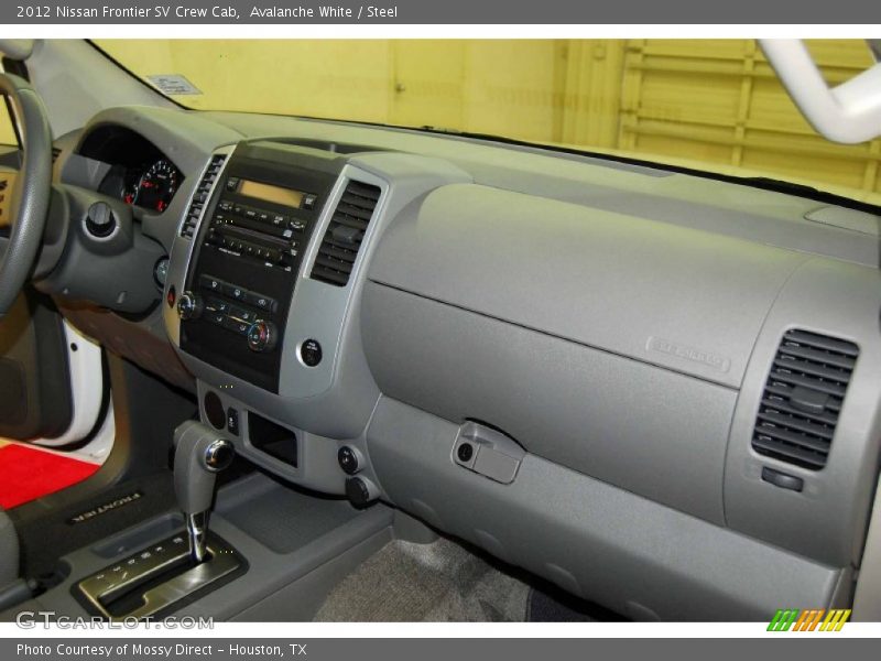 Avalanche White / Steel 2012 Nissan Frontier SV Crew Cab