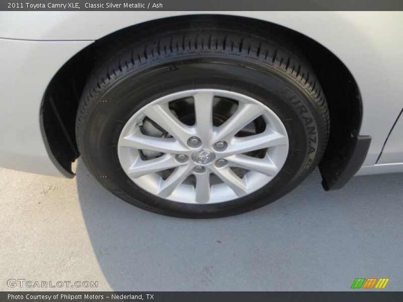 Classic Silver Metallic / Ash 2011 Toyota Camry XLE